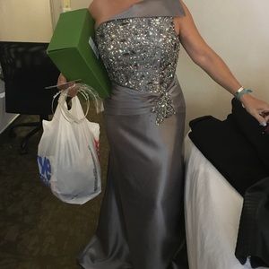 Drop dead gorgeous gown